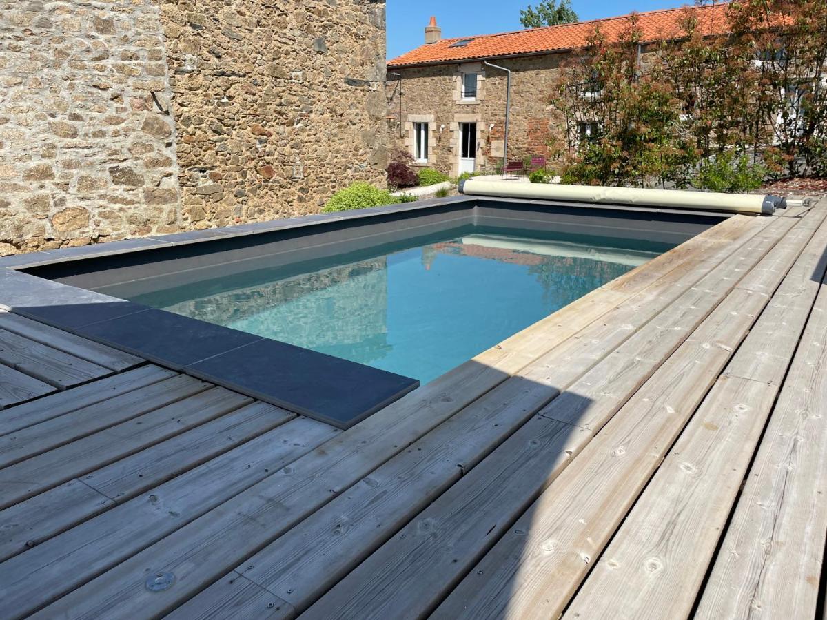 Saint-Michel-Mont-MercureLe Bois Aux Feuilles Blanches别墅 外观 照片